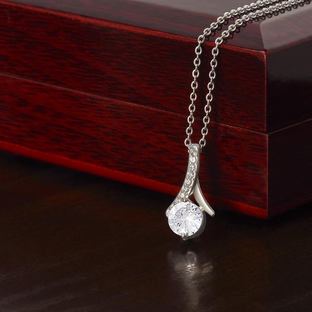 Para Mi Hermosa Madre (Alluring Beauty Necklace)